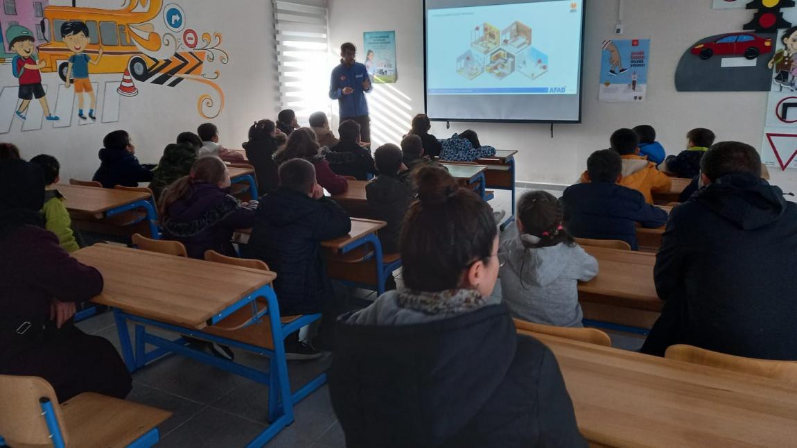 Zonguldak İl Afet ve Acil Durum Müdürlüğü tarafından öğrencilerimize eğitim verildi